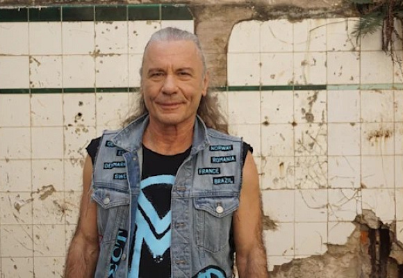 Bruce Dickinson